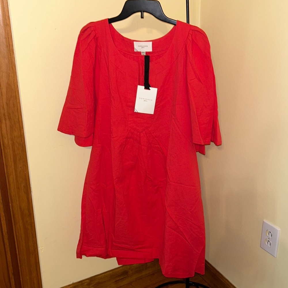 Red Finley Flutter Sleeve Dress
POMANDER PLACE - Picture 6 of 10